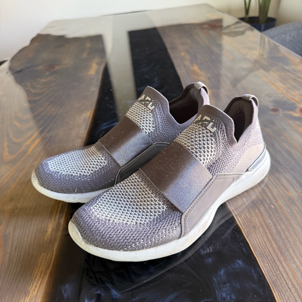 APL Techloom Bliss Women’s Sneakers